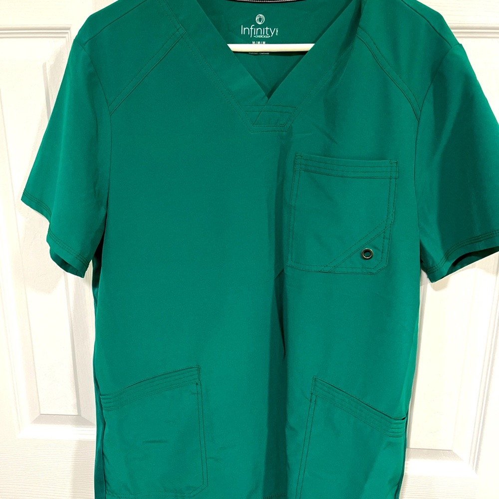 Matching set of Infinity brand Size M Top and Bottom’s. Like new